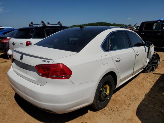Photo 4 from auction – 2015 VOLKSWAGEN PASSAT SE with VIN 1VWBS7A35FC062597