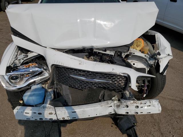 Photo 7 from auction – 2016 CHRYSLER 300 LIMITE with VIN 2C3CCARG4GH190955