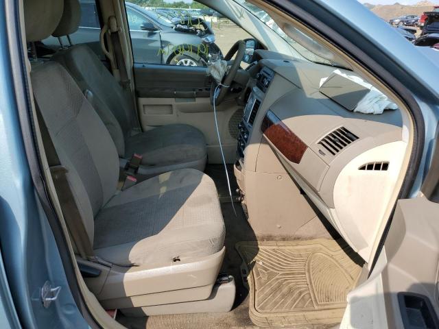 Photo 5 from auction – 2010 CHRYSLER TOWN & COU with VIN 2A4RR4DE6AR161755