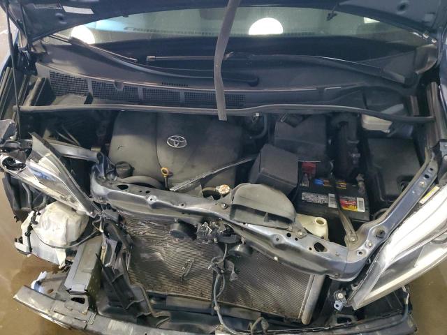 Photo 7 from auction – 2017 TOYOTA SIENNA XLE with VIN 5TDDZ3DC9HS173540