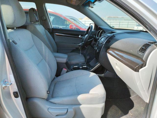 Photo 5 from auction – 2013 KIA SORENTO LX with VIN 5XYKTDA20DG314870