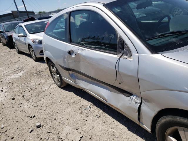 Photo 9 from auction – 2003 FORD FOCUS ZX3 with VIN 3FAFP31393R162946