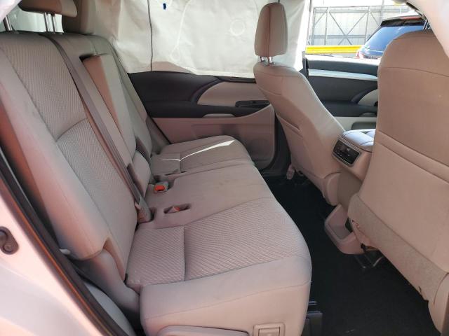 Photo 6 from auction – 2018 TOYOTA HIGHLANDER with VIN 5TDZARFH7JS039379