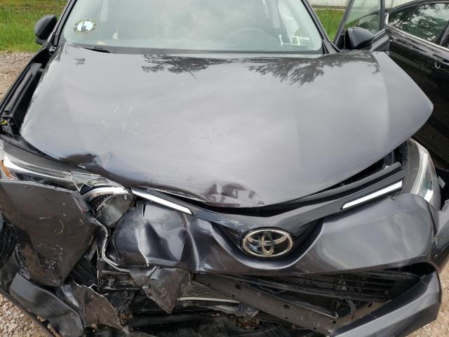 Photo 7 from auction – 2017 TOYOTA RAV4 LE with VIN JTMBFREVXHJ165754