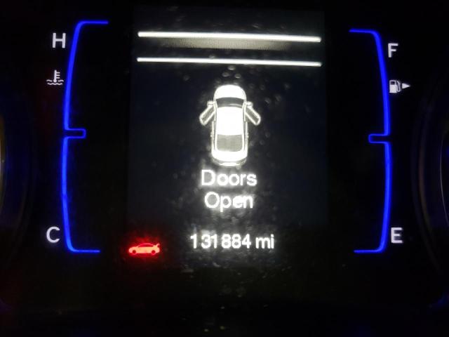 Photo 8 from auction – 2015 CHRYSLER 200 LIMITE with VIN 1C3CCCABXFN579956