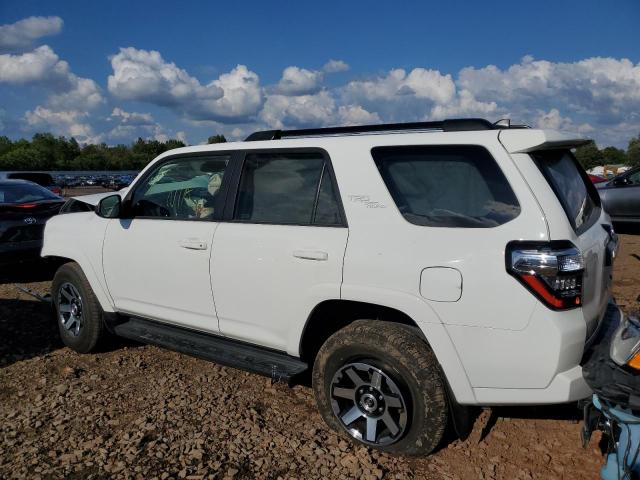 Photo 3 from auction – 2021 TOYOTA 4RUNNER SR with VIN JTEPU5JRXM5935804