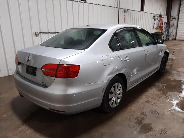 Photo 4 from auction – 2014 VOLKSWAGEN JETTA BASE with VIN 3VW1K7AJ3EM395761