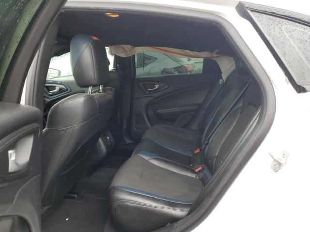 Photo 6 from auction – 2015 CHRYSLER 200 S with VIN 1C3CCCBG4FN516569