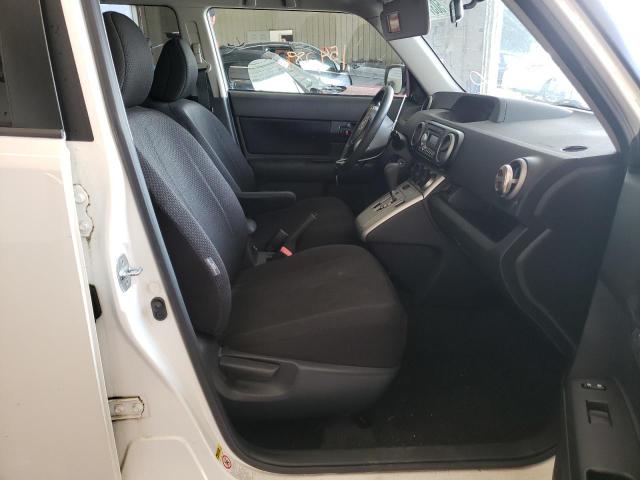 Photo 5 from auction – 2010 TOYOTA SCION XB with VIN JTLZE4FEXA1111707