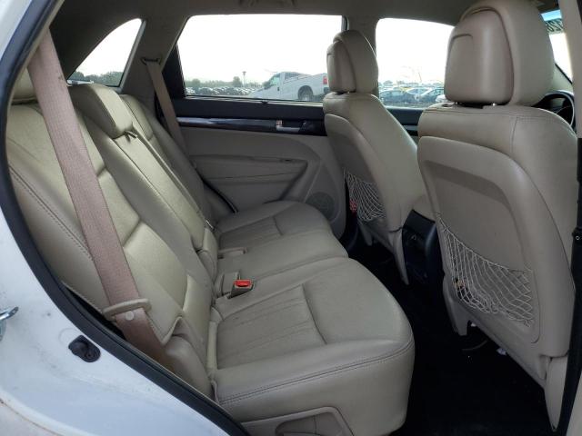 Photo 6 from auction – 2015 KIA SORENTO LX with VIN 5XYKT3A69FG656852