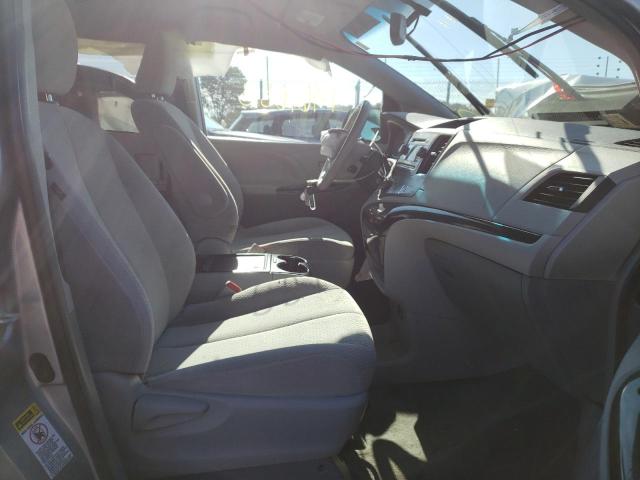 Photo 5 from auction – 2013 TOYOTA SIENNA LE with VIN 5TDKK3DC4DS392198