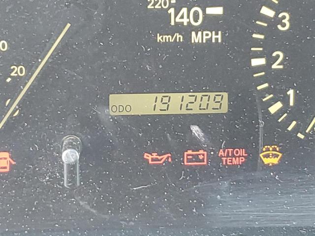Photo 8 from auction – 2002 LEXUS RX 300 with VIN JTJHF10U520289290