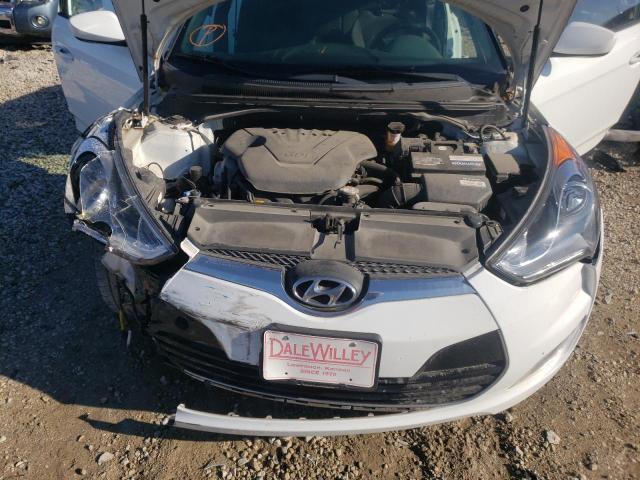 Photo 7 from auction – 2017 HYUNDAI VELOSTER with VIN KMHTC6AD9HU320099