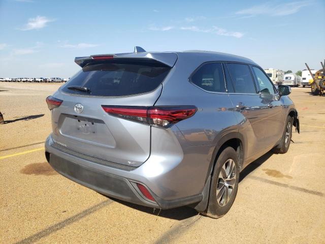 Photo 4 from auction – 2022 TOYOTA HIGHLANDER with VIN 5TDGZRAH2NS098627