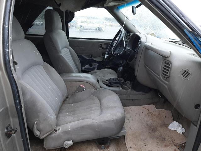 Photo 5 from auction – 2004 CHEVROLET BLAZER with VIN 1GNCT18X14K112903