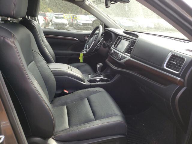 Photo 5 from auction – 2016 TOYOTA HIGHLANDER with VIN 5TDDCRFH4GS015067