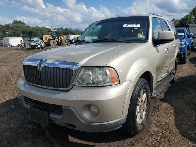 Photo 2 from auction – 2004 LINCOLN NAVIGATOR with VIN 5LMFU28R04LJ20049