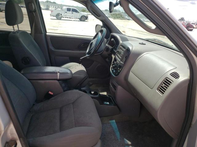 Photo 5 from auction – 2002 FORD ESCAPE XLT with VIN 1FMYU03112KC29012