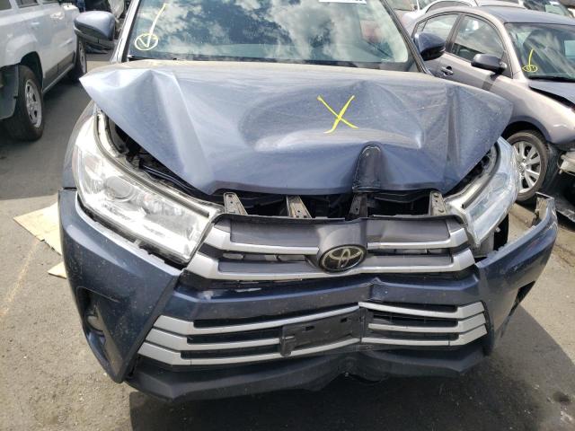 Photo 9 from auction – 2019 TOYOTA HIGHLANDER with VIN 5TDJZRFH8KS917845