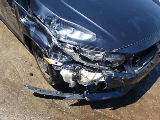 Photo 9 from auction – 2017 HONDA CIVIC LX with VIN 19XFC2F5XHE063237