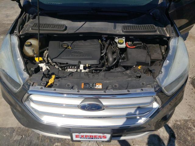 Photo 7 from auction – 2017 FORD ESCAPE SE with VIN 1FMCU0GD3HUB21325