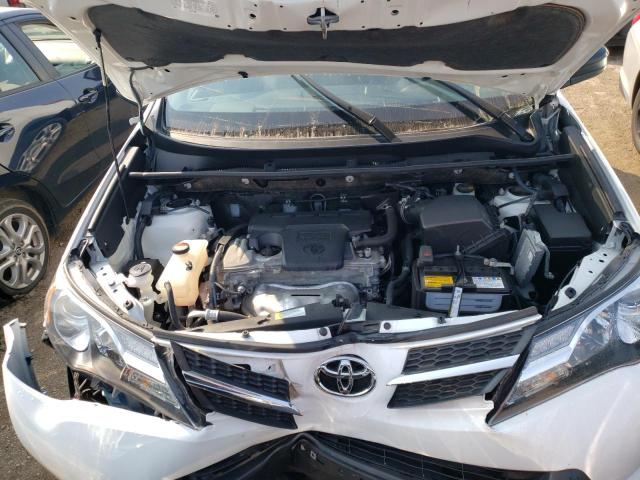 Photo 7 from auction – 2015 TOYOTA RAV4 LE with VIN JTMBFREV2FJ031706