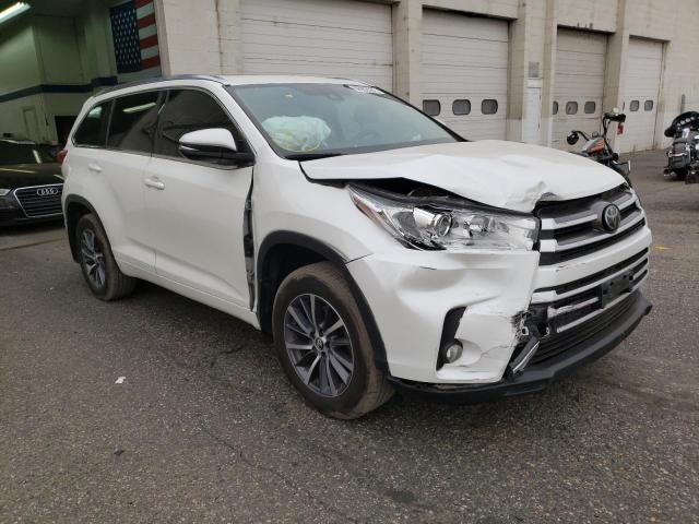 TOYOTA HIGHLANDER 2017 with VIN 5TDJZRFH3HS430626 - Photo from auction