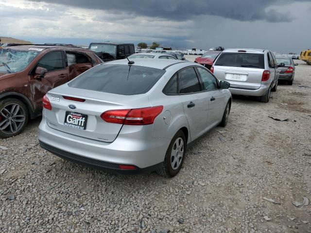 Photo 4 from auction – 2016 FORD FOCUS S with VIN 1FADP3E26GL387970