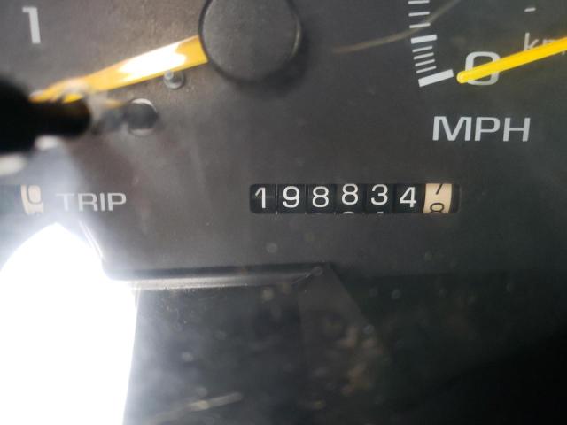 Photo 8 from auction – 1997 CHEVROLET SUBURBAN K with VIN 3GNFK16R5VG128342
