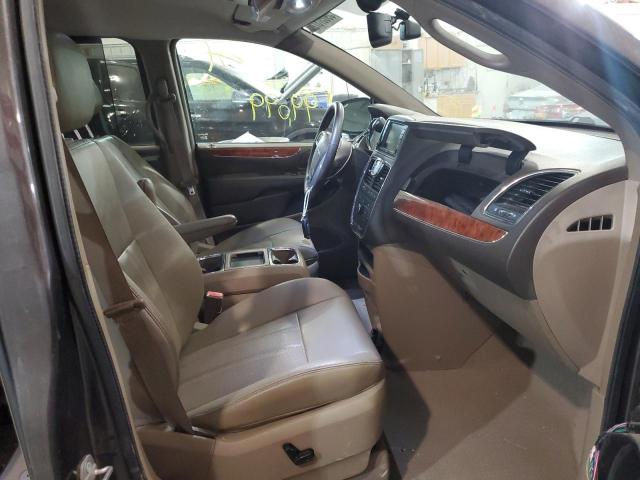 Photo 5 from auction – 2015 CHRYSLER TOWN & COU with VIN 2C4RC1CG8FR699583