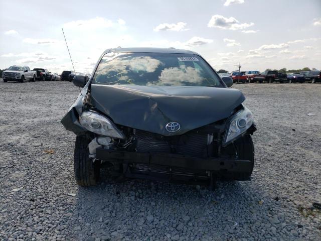 Photo 9 from auction – 2014 TOYOTA SIENNA XLE with VIN 5TDYK3DC4ES447390