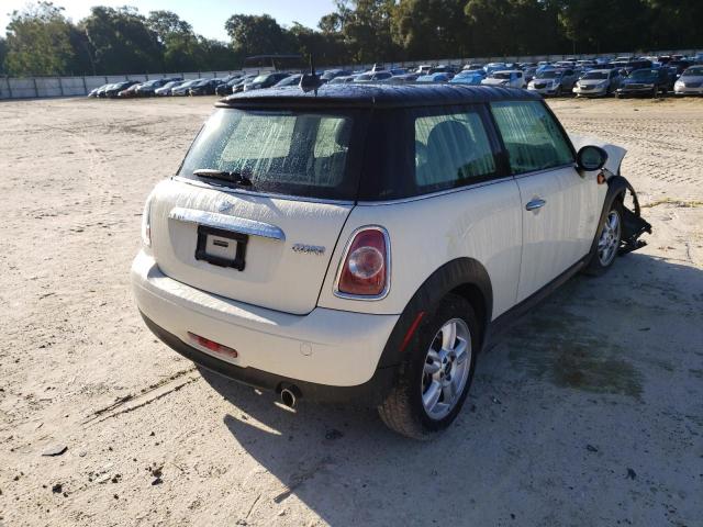 Photo 4 from auction – 2011 MINI COOPER with VIN WMWSU3C50BT096328