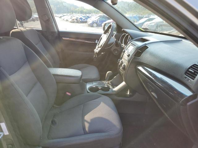 Photo 5 from auction – 2013 KIA SORENTO LX with VIN 5XYKTDA64DG401500