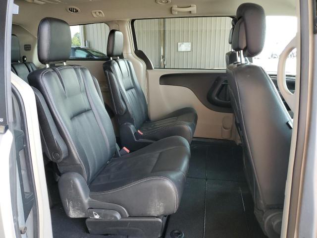 Photo 6 from auction – 2012 CHRYSLER TOWN & COU with VIN 2C4RC1BG4CR343984