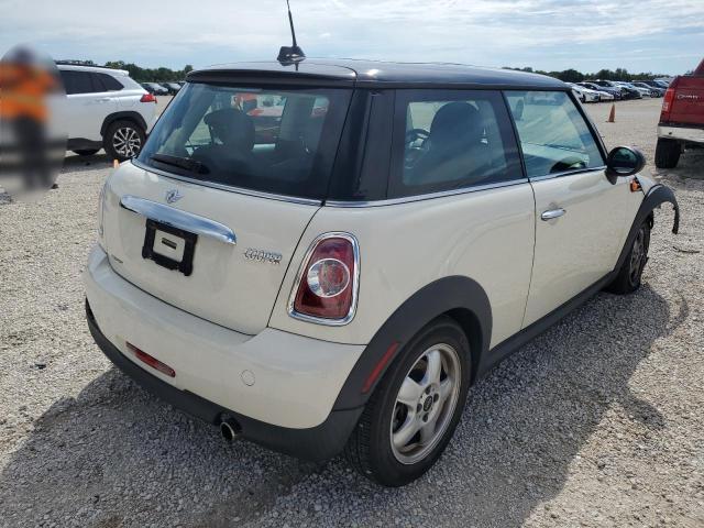 Photo 4 from auction – 2011 MINI COOPER with VIN WMWSU3C51BT181713