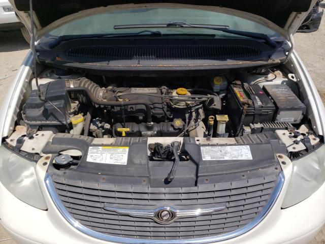 Photo 7 from auction – 2002 CHRYSLER TOWN & COU with VIN 2C4GP74L72R711419