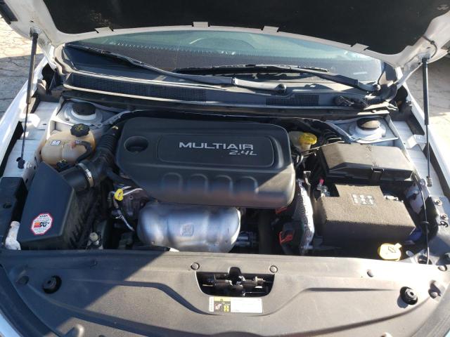 Photo 7 from auction – 2016 CHRYSLER 200 LIMITE with VIN 1C3CCCAB9GN166170