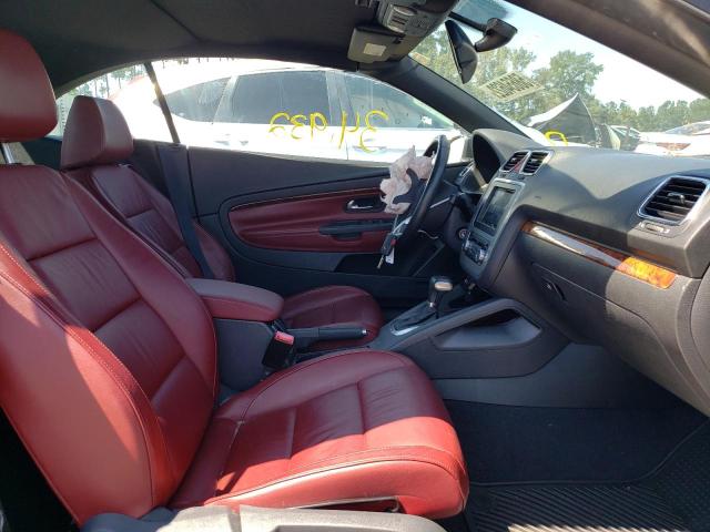 Photo 5 from auction – 2011 VOLKSWAGEN EOS LUX with VIN WVWFW7AH9BV004043