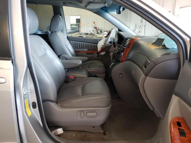 Photo 5 from auction – 2010 TOYOTA SIENNA XLE with VIN 5TDYK4CC3AS293269