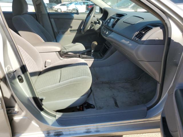 Photo 5 from auction – 2005 TOYOTA CAMRY LE with VIN 4T1BE32K55U418592