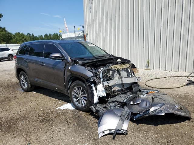 Photo 1 from auction – 2019 TOYOTA HIGHLANDER with VIN 5TDKZRFH9KS572989