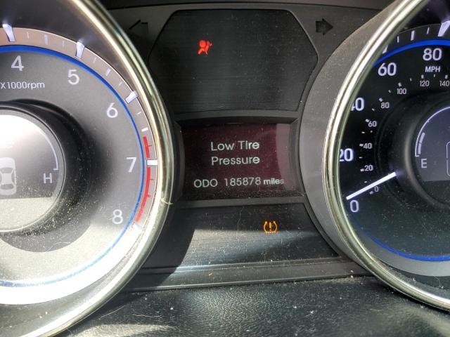 Photo 8 from auction – 2011 HYUNDAI SONATA SE with VIN 5NPEC4AB3BH316776
