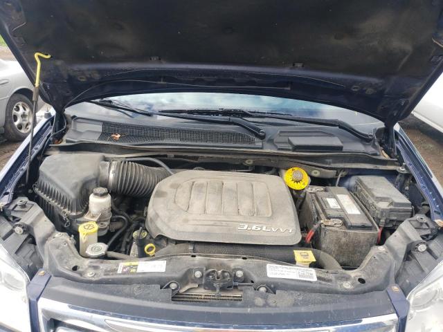 Photo 7 from auction – 2015 CHRYSLER TOWN & COU with VIN 2C4RC1CG9FR514246