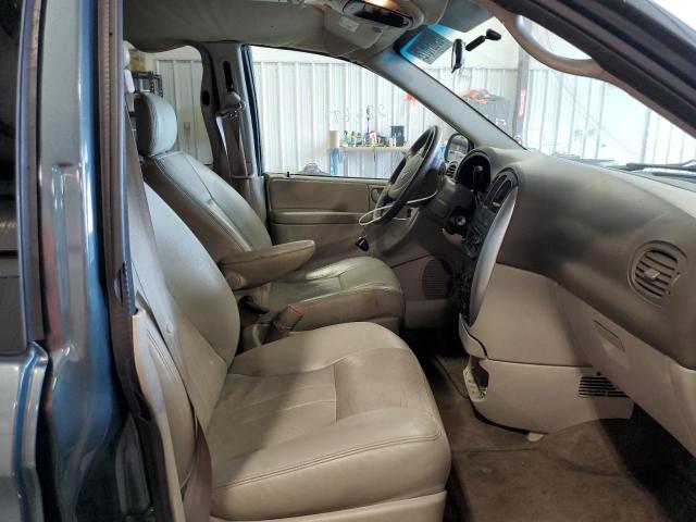 Photo 5 from auction – 2005 CHRYSLER TOWN & COU with VIN 2C4GP54L95R217975