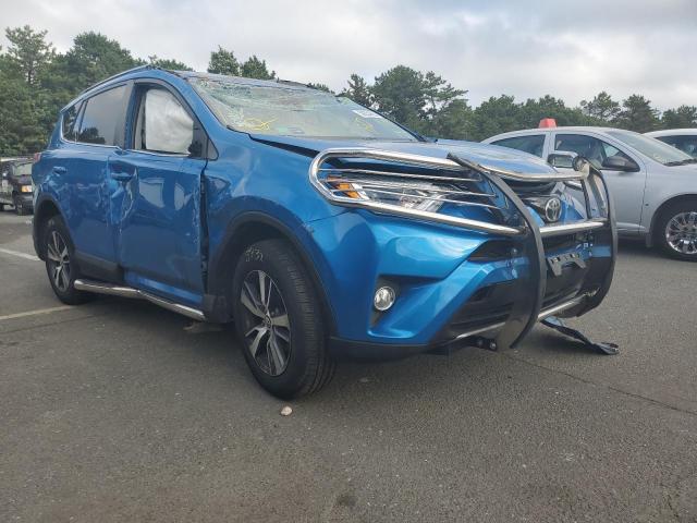 TOYOTA RAV4 XLE 2017 with VIN JTMRFREV1HJ117977 - Photo from auction