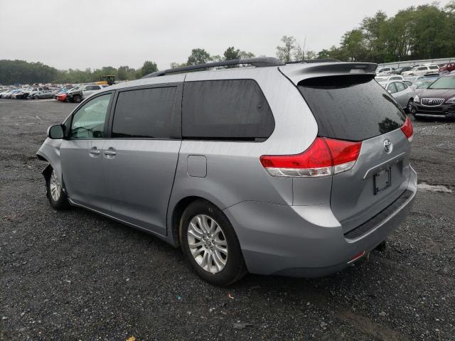 Photo 3 from auction – 2012 TOYOTA SIENNA XLE with VIN 5TDYK3DC3CS279206