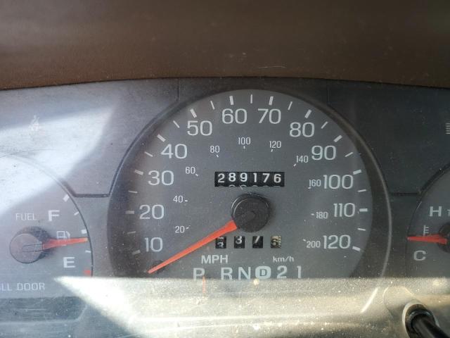 Photo 8 from auction – 2003 MERCURY GRAND MARQ with VIN 2MEFM75W93X605093