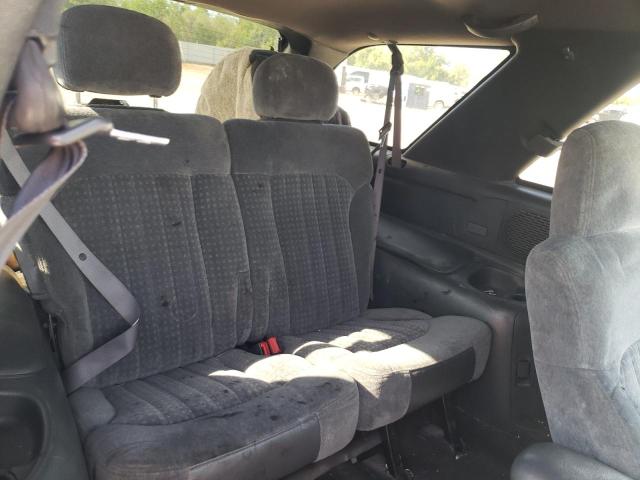 Photo 6 from auction – 2000 CHEVROLET BLAZER with VIN 1GNCS18W3YK194780