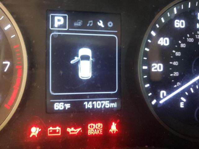 Photo 8 from auction – 2018 HYUNDAI TUCSON SEL with VIN KM8J33A45JU656151