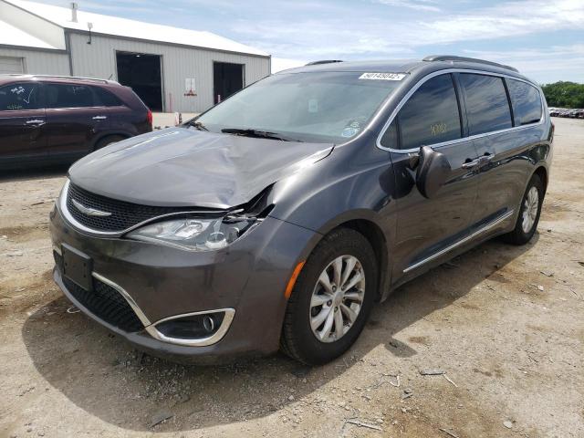 Photo 2 from auction – 2017 CHRYSLER PACIFICA T with VIN 2C4RC1BG5HR524910